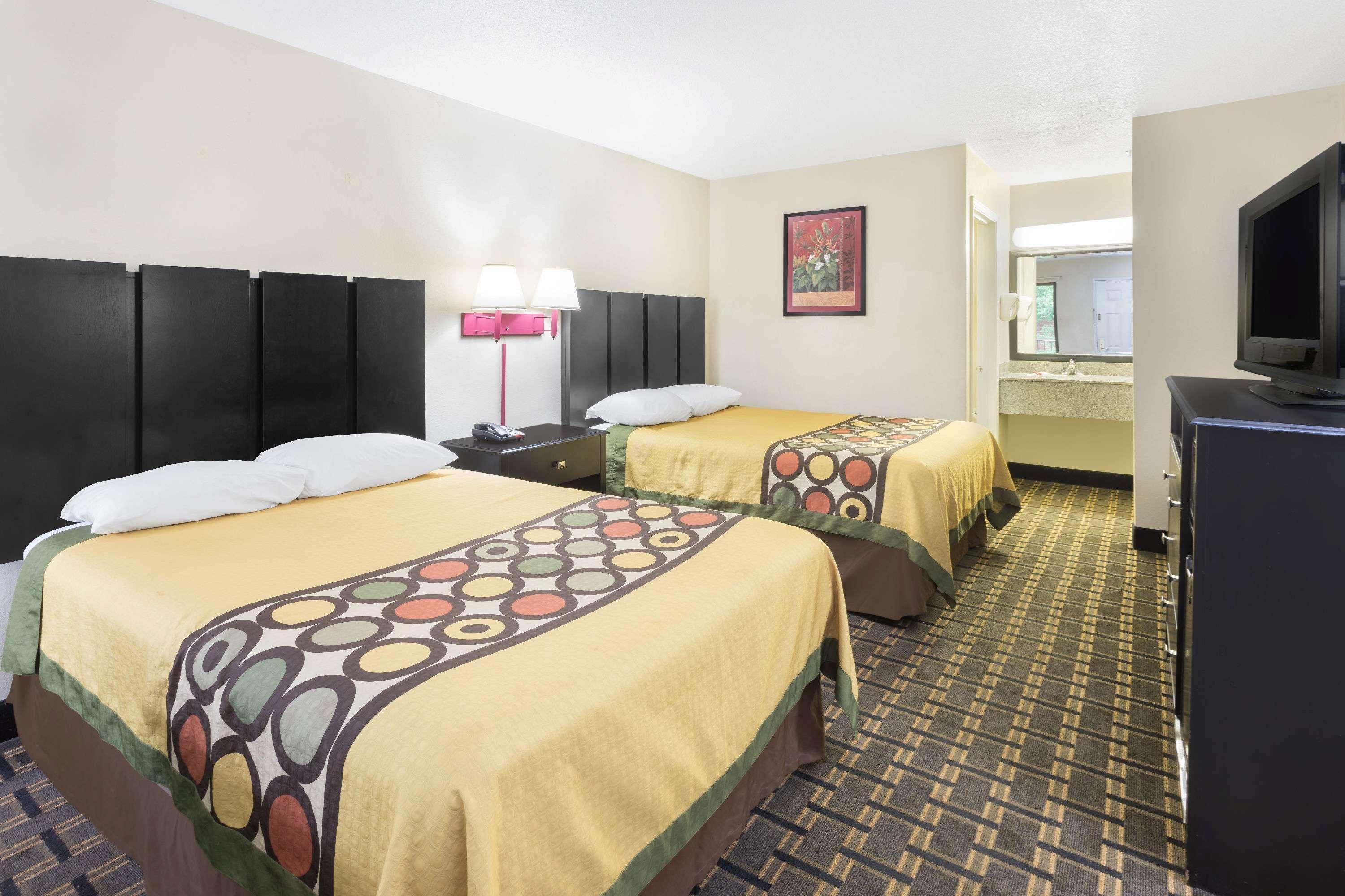 Super 8 By Wyndham Decatur/Lithonia/Atl Area Motel Exterior photo